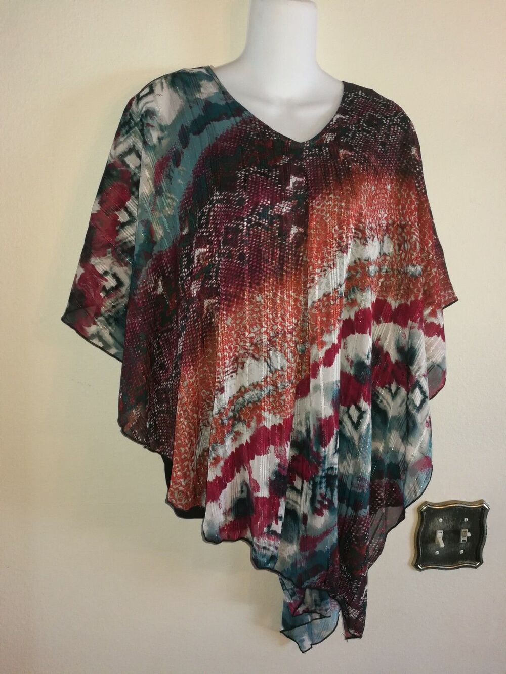 New Women's Tradition Blue Burgundy Top with Cape Size 18 or Size XL / TG
